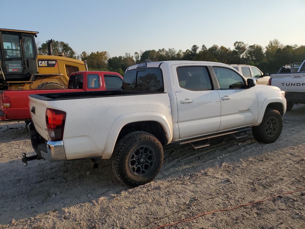 2019 Toyota Tacoma - Image 3