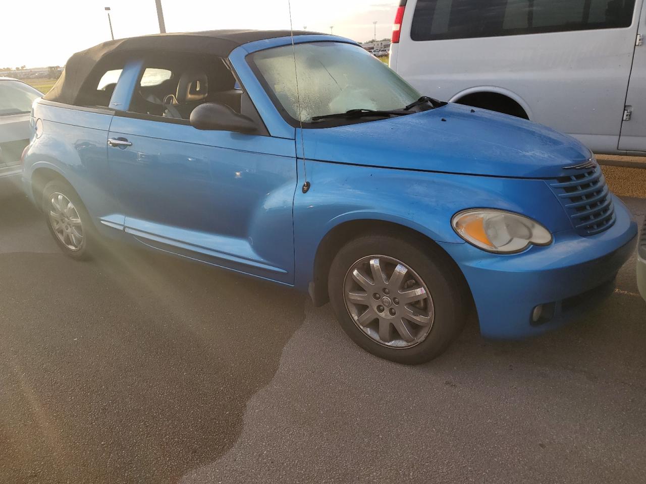 2008 Chrysler PT Cruiser - Image 4