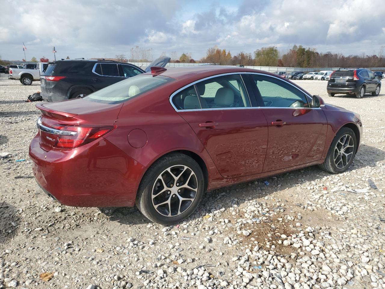 2017 Buick Regal - Image 3