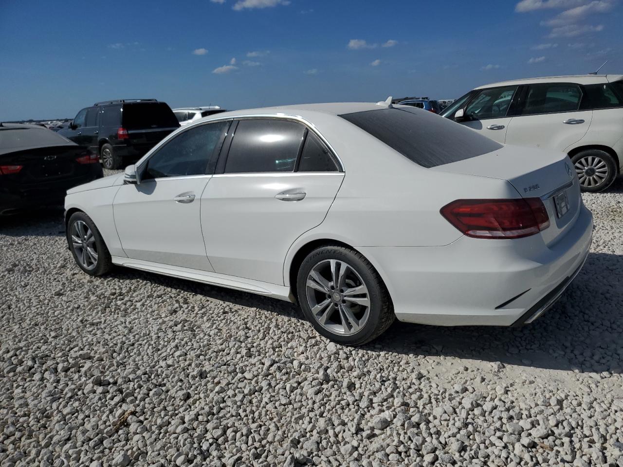 VIN WDDHF0EB8FB157452 2015 MERCEDES-BENZ E-CLASS no.2