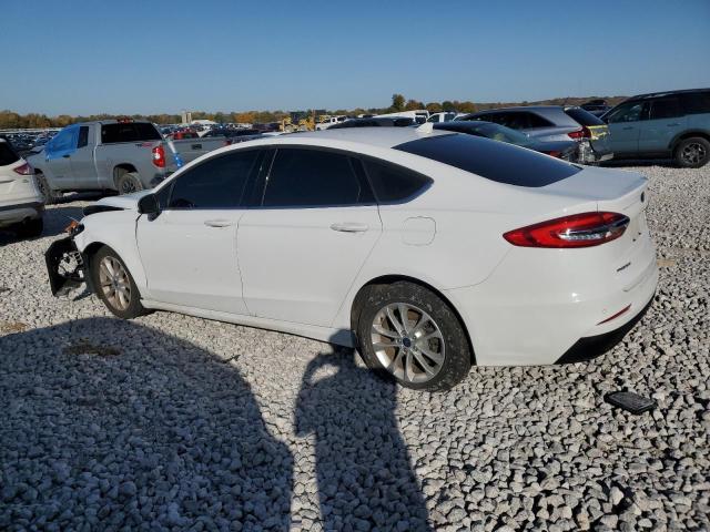 3FA6P0HD7LR172825 Ford Fusion SE 2