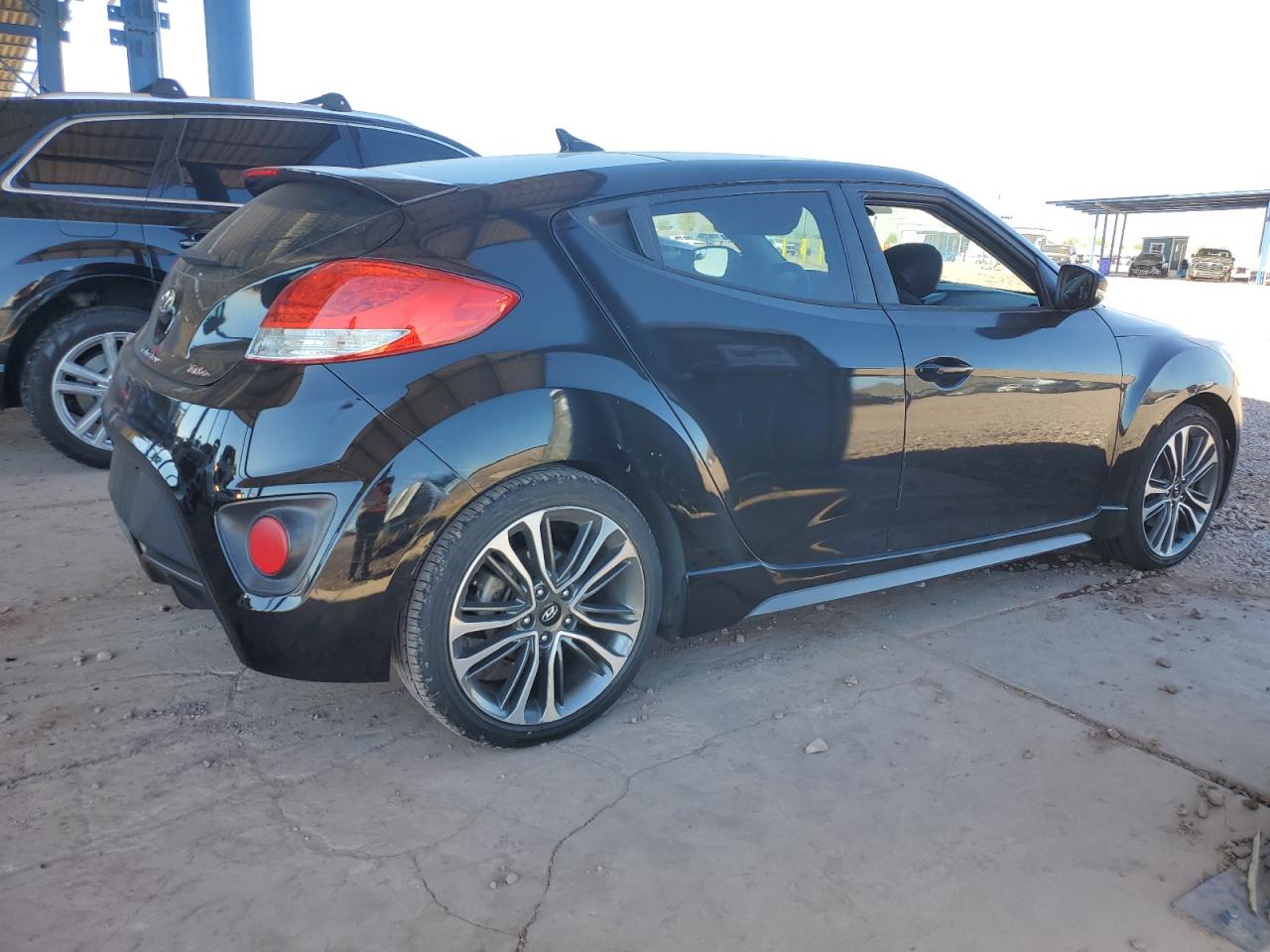 2015 Hyundai Veloster - Image 3