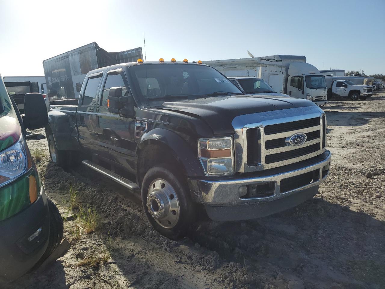 2008 Ford F450 - Image 4