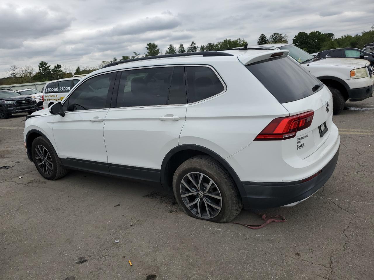 2019 Volkswagen Tiguan - Image 2