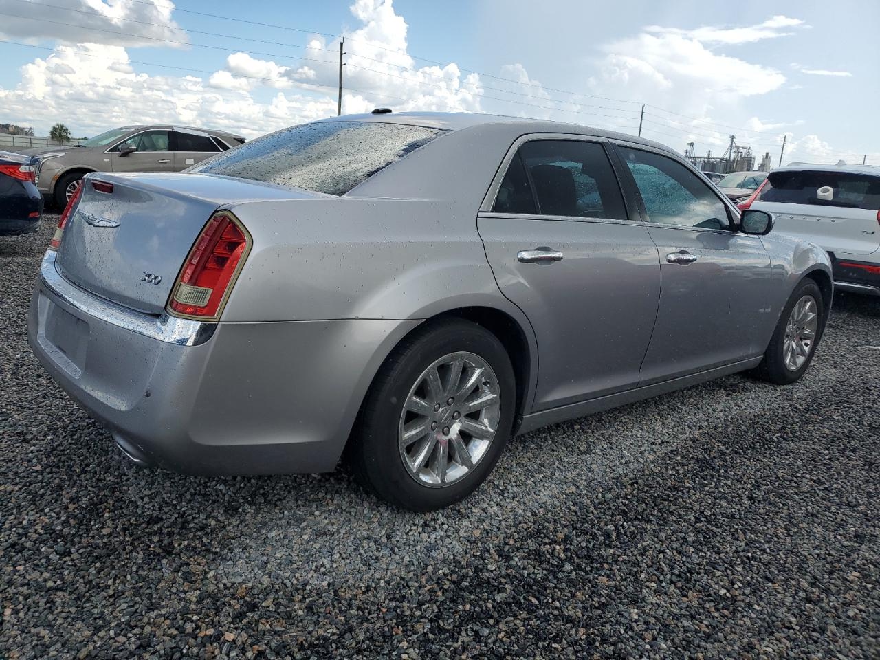 2011 Chrysler 300 - Image 3
