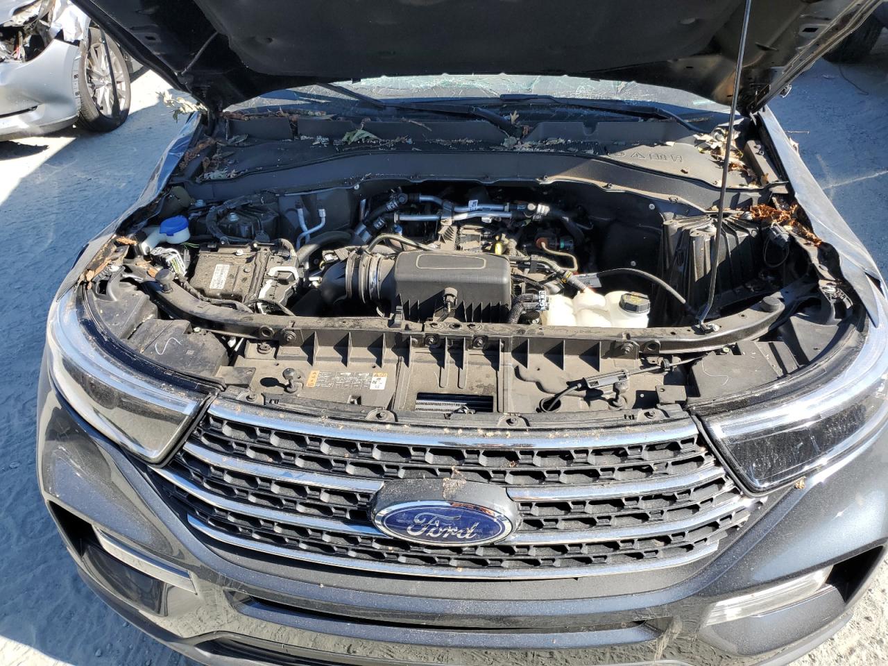 2022 Ford Explorer - Image 12