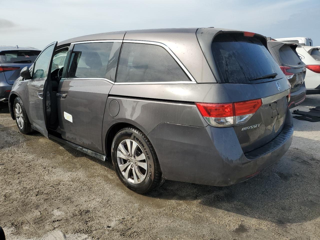 5FNRL5H69FB031780 2015 Honda Odyssey Exl