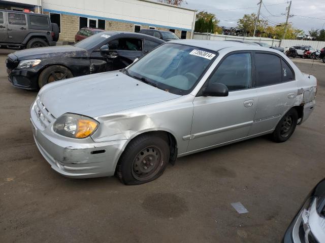 2005 Hyundai Accent Gl