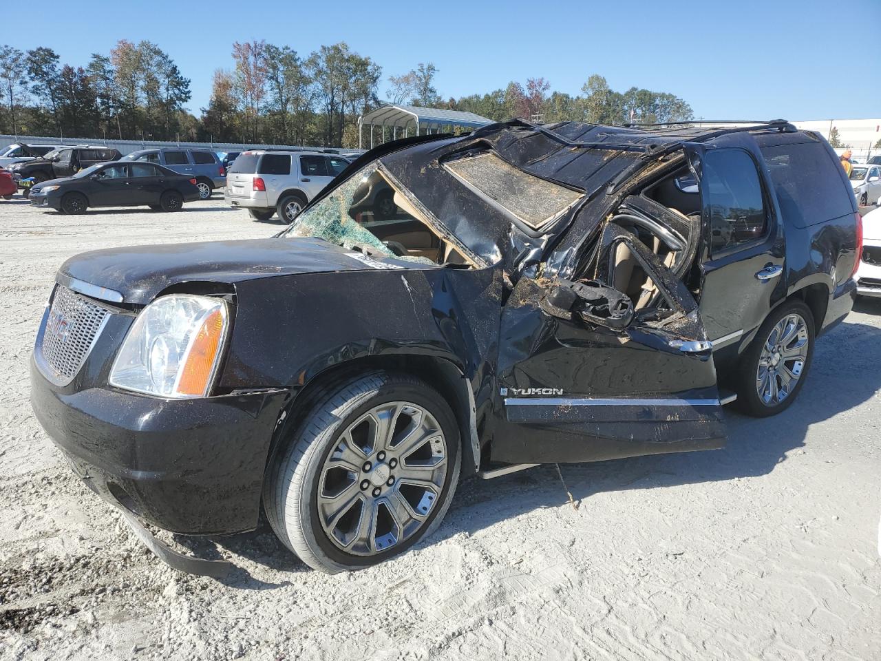 2009 GMC Yukon - Image 1