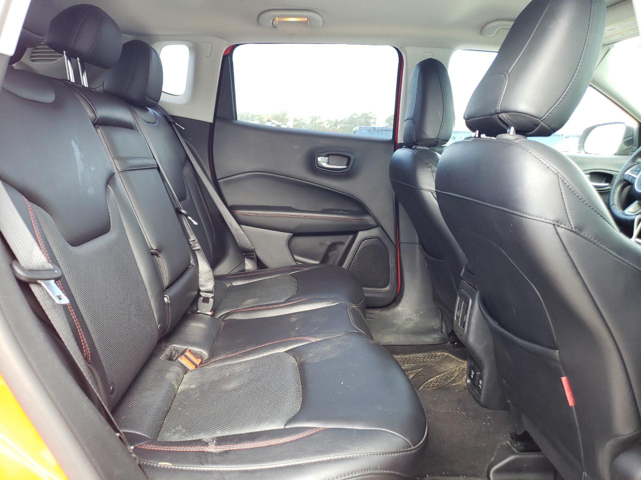 2017 Jeep Compass - Image 11
