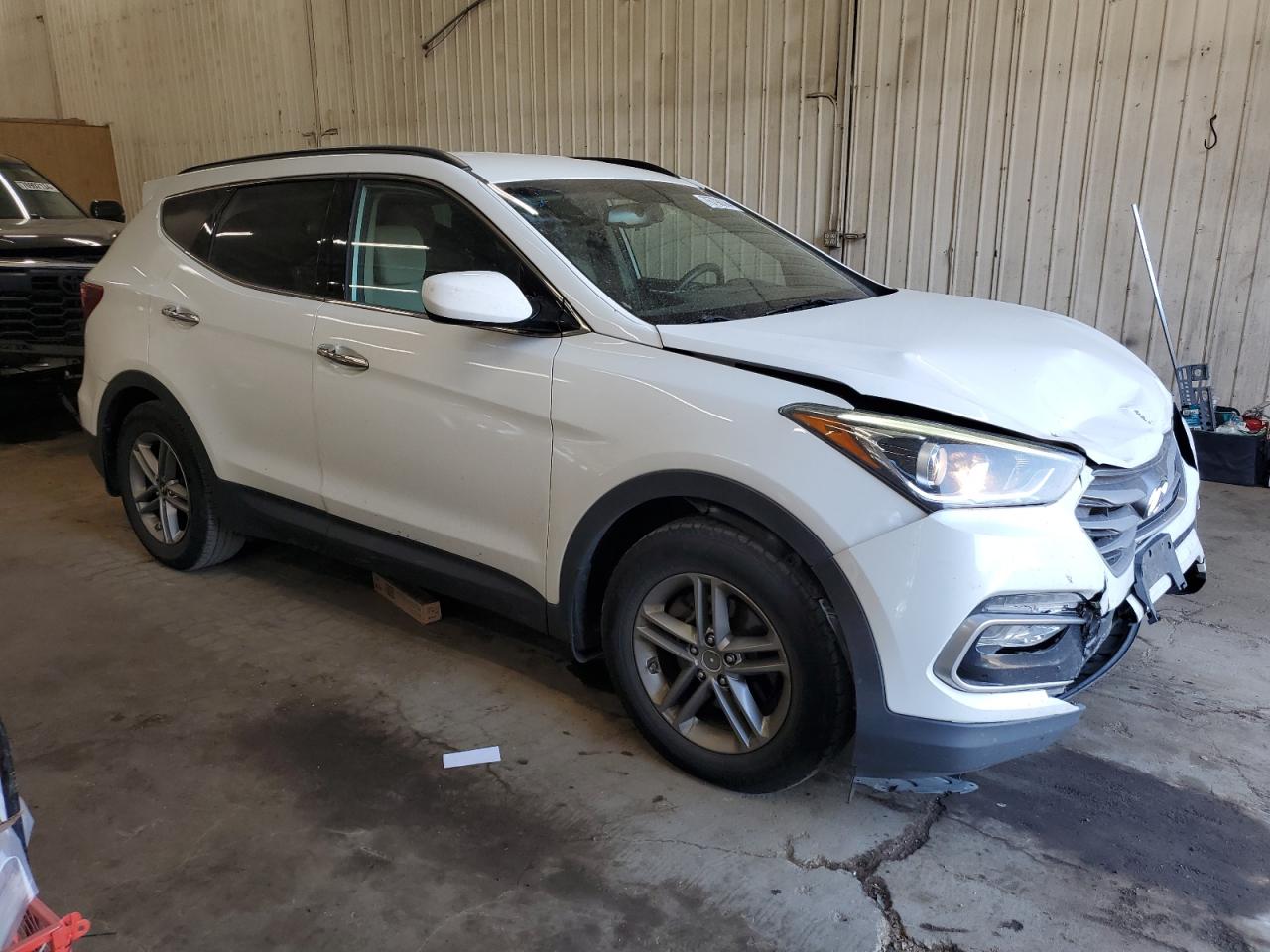 2017 Hyundai Santa Fe - Image 4