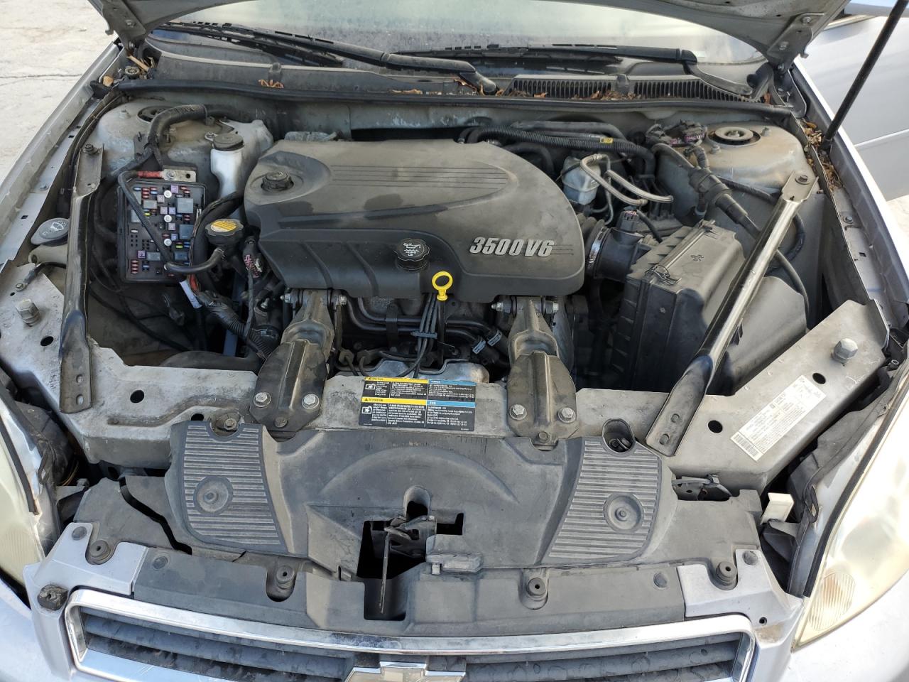 2006 Chevrolet Impala - Image 12