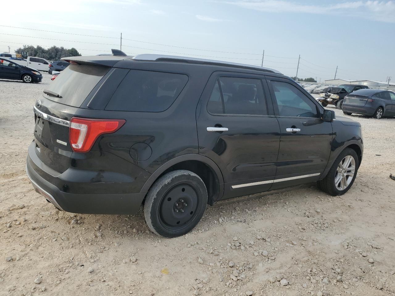 VIN 1FM5K7FH3GGD12879 2016 FORD EXPLORER no.3