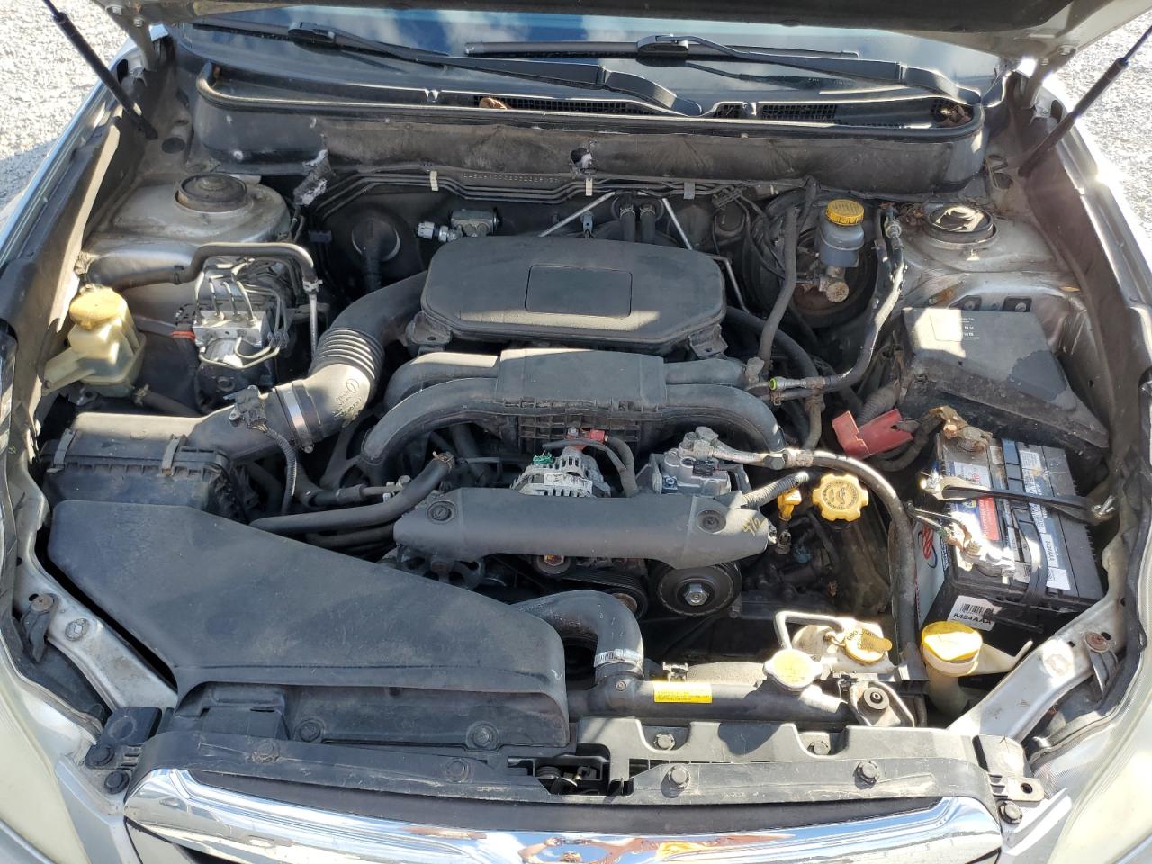 2012 Subaru Outback - Image 12