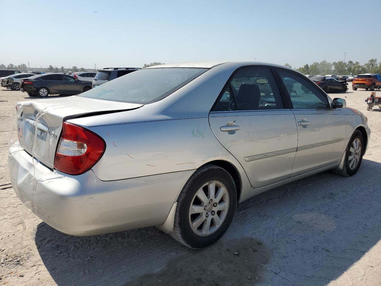 2003 Toyota Camry Le VIN: 4T1BE32K93U712798 Lot: 75722454