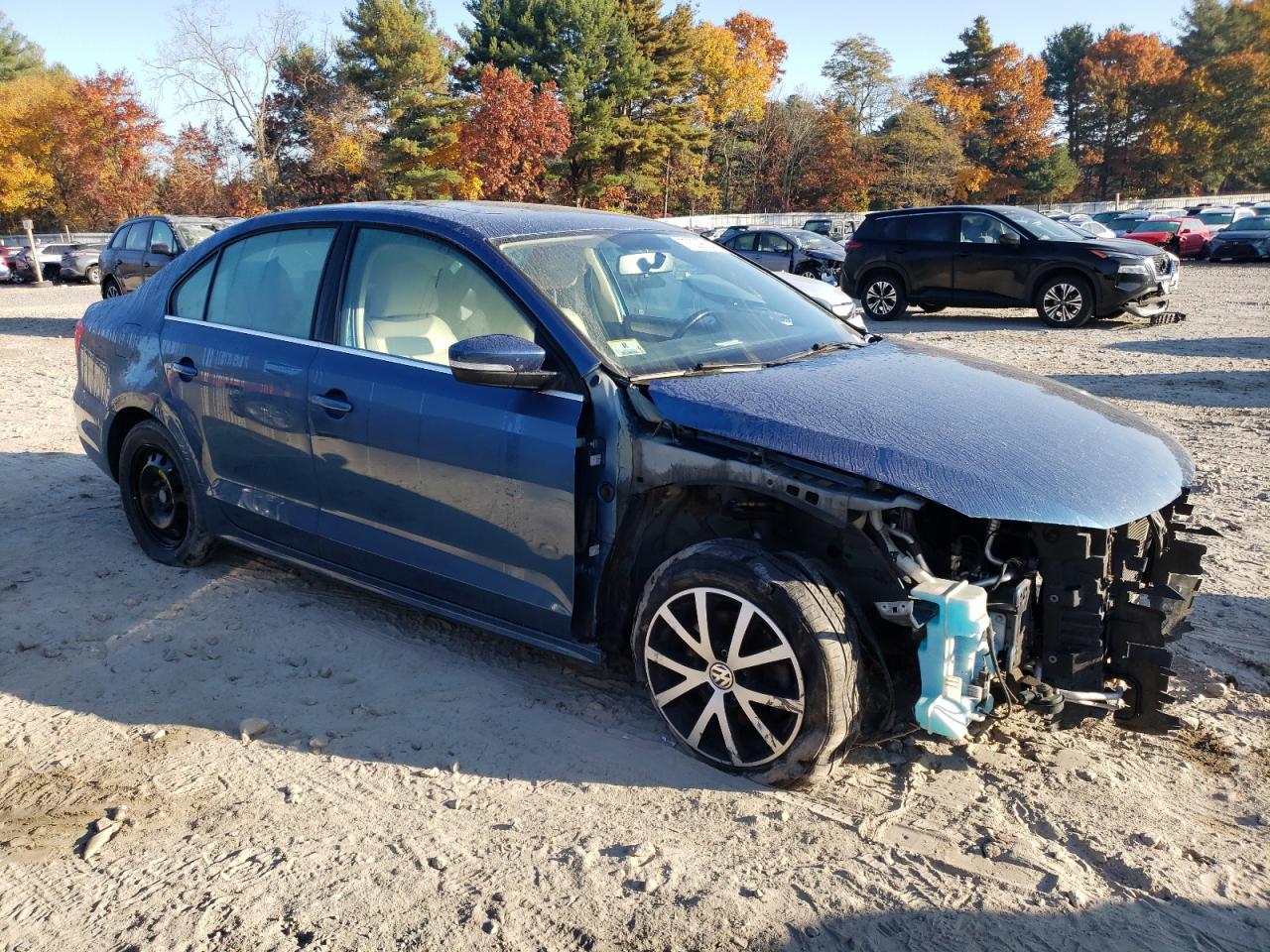2017 Volkswagen Jetta - Image 4