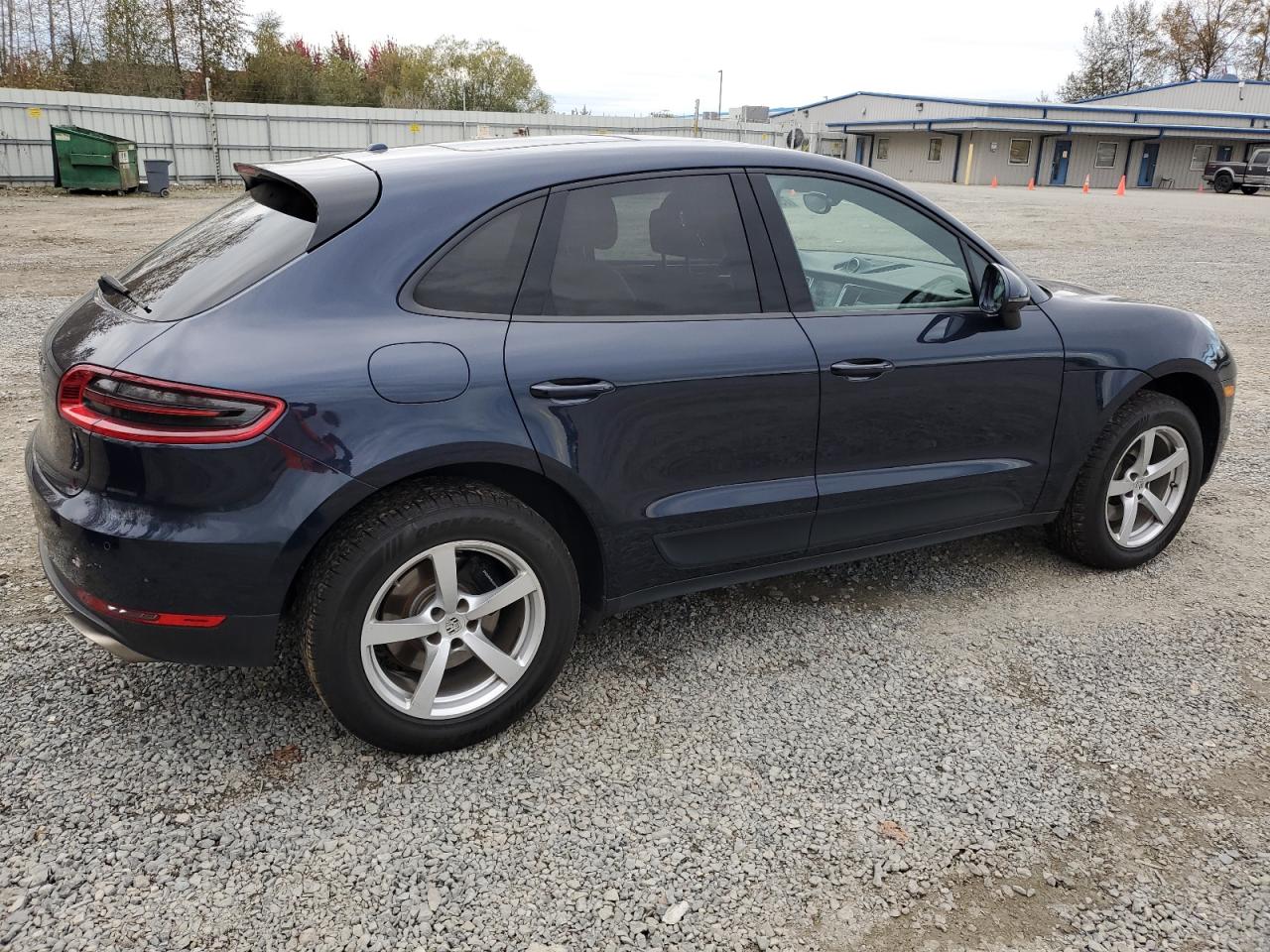 VIN WP1AA2A55JLB03985 2018 PORSCHE MACAN no.3