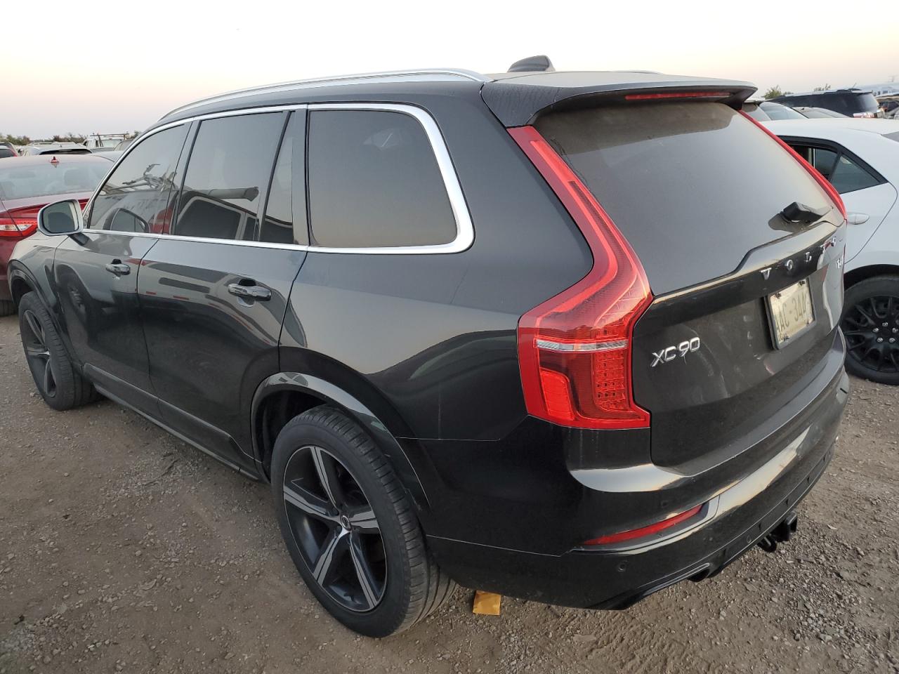 YV4A22PM0G1046948 2016 VOLVO XC90 - Image 2