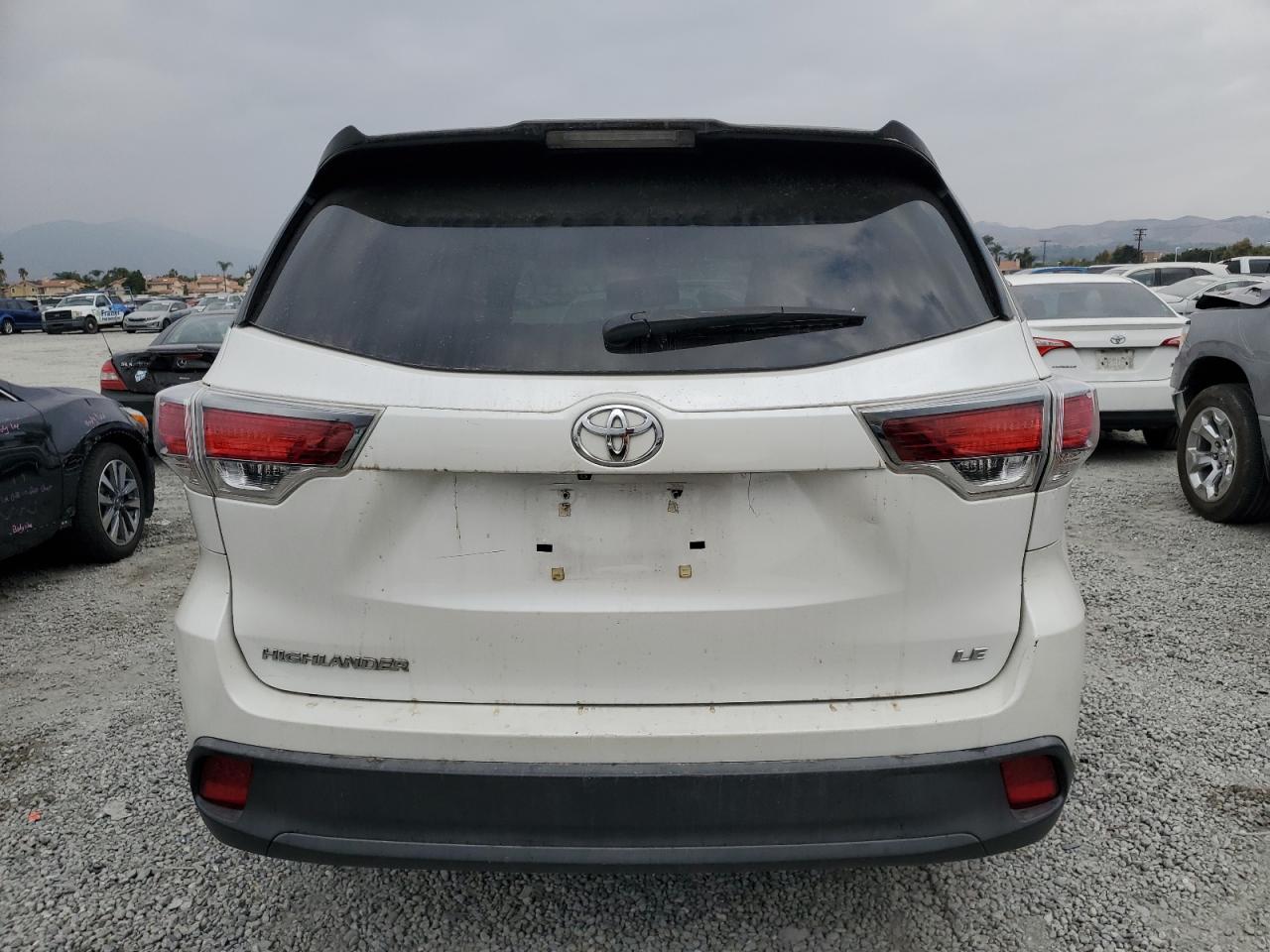 2015 Toyota Highlander Le VIN: 5TDZARFH9FS012594 Lot: 76632484