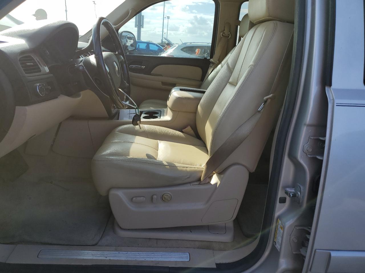 2007 Chevrolet Tahoe - Image 7