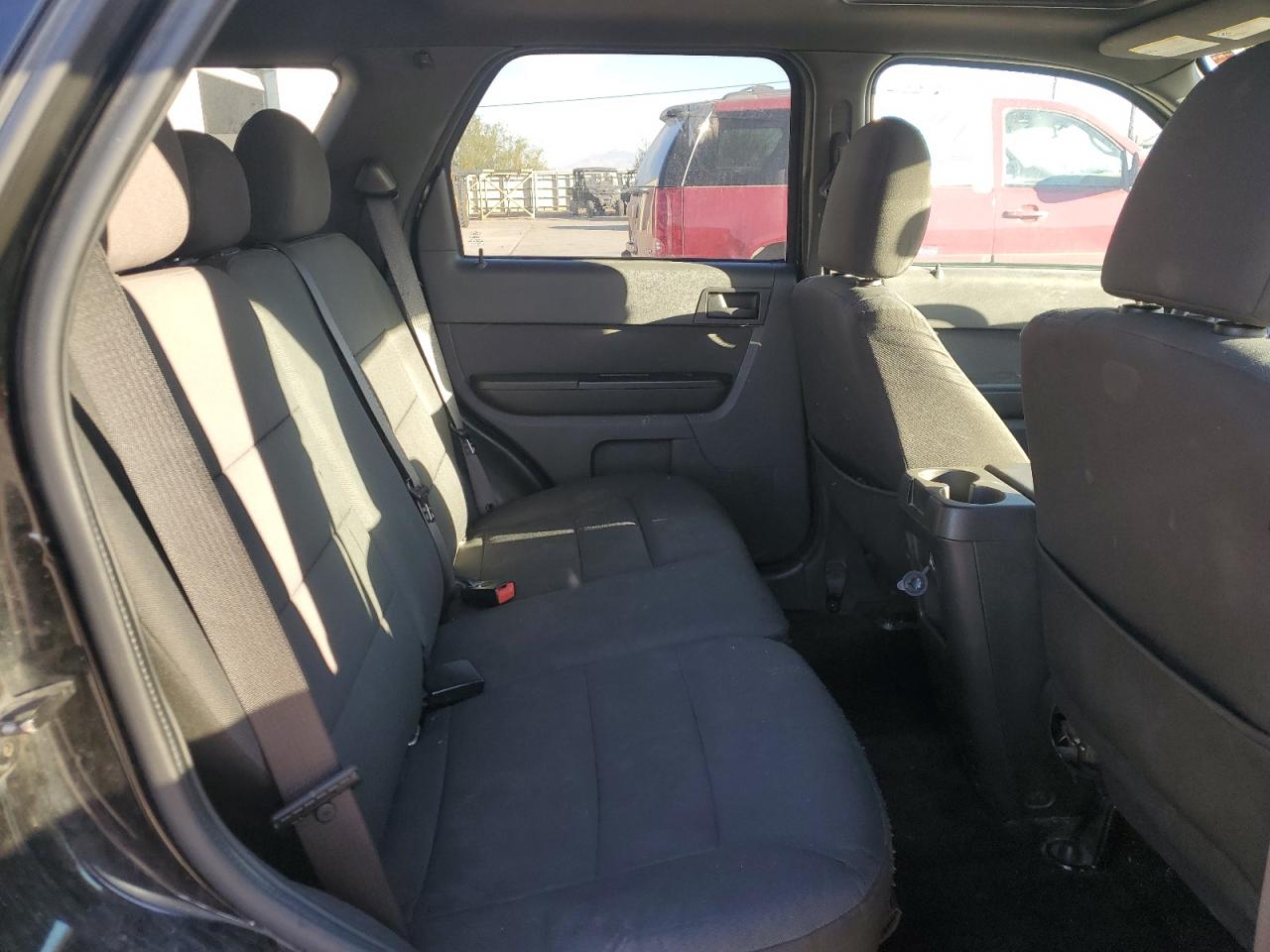 2012 Ford Escape - Image 11