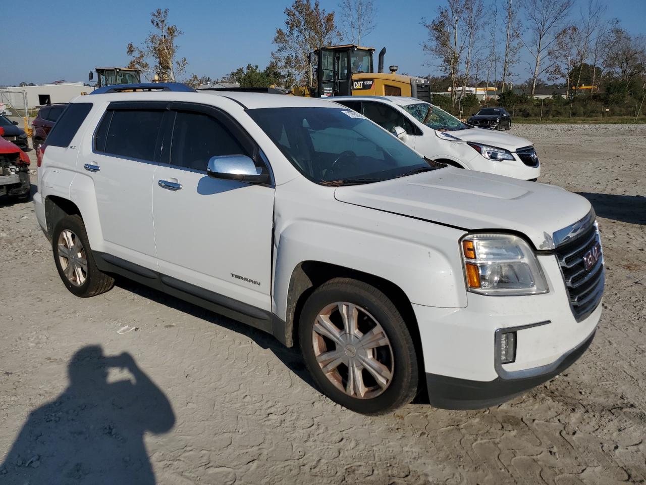 2016 GMC Terrain - Image 4