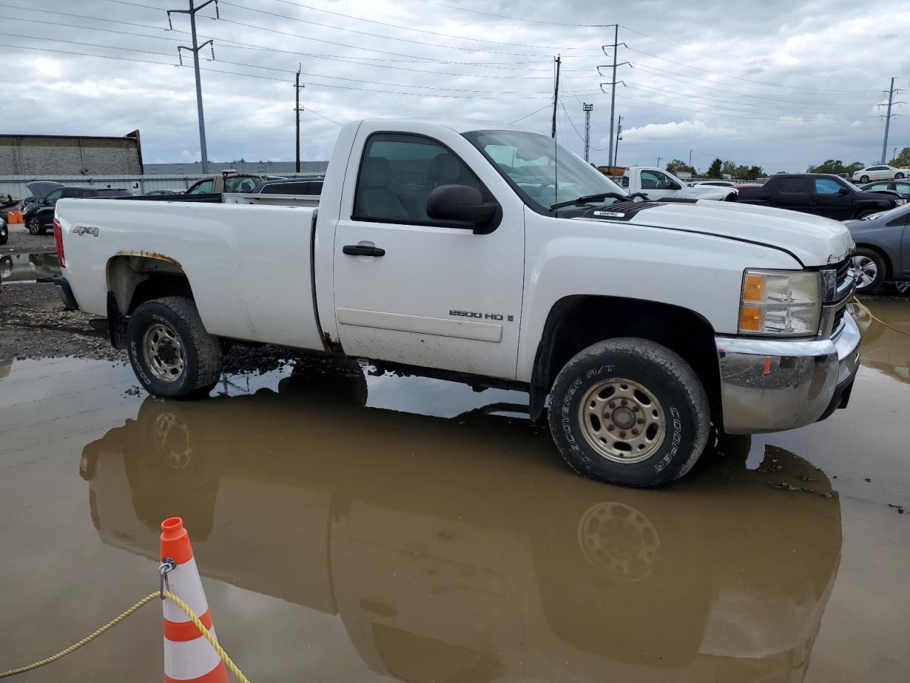 2008 Chevrolet Silverado - Image 4