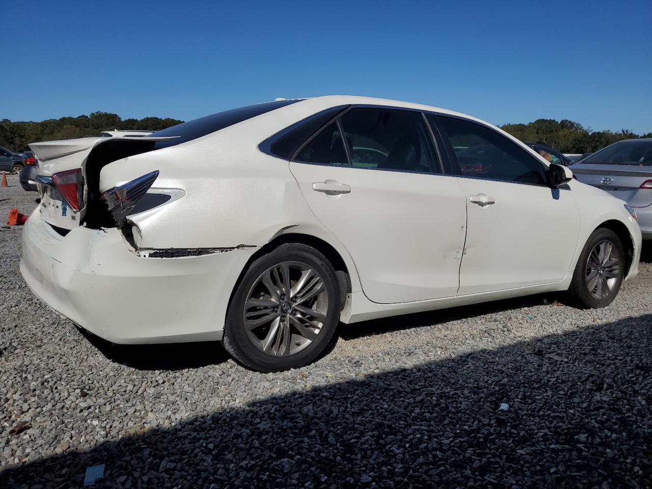 2015 Toyota Camry - Image 3