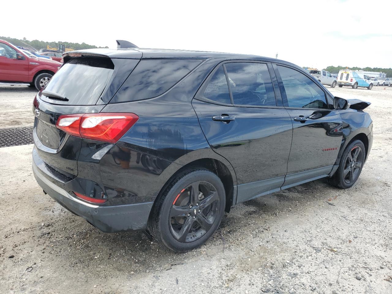 2019 Chevrolet Equinox - Image 3