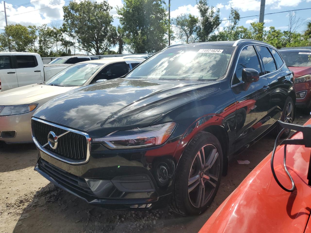 LYV102RKXJB114242 2018 VOLVO XC60 - Image 1