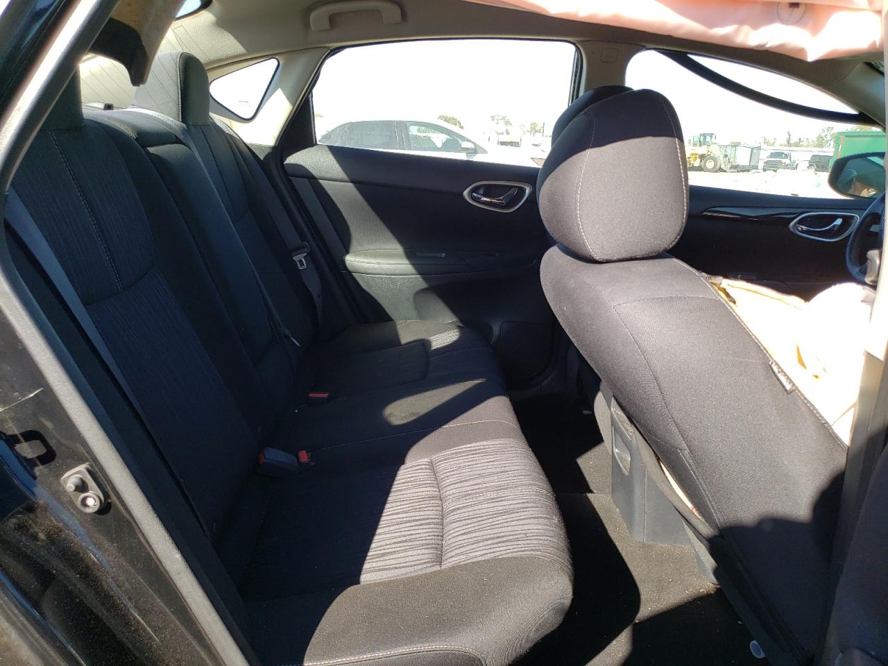 2017 Nissan Sentra S VIN: 3N1AB7AP1HY351832 Lot: 72946234