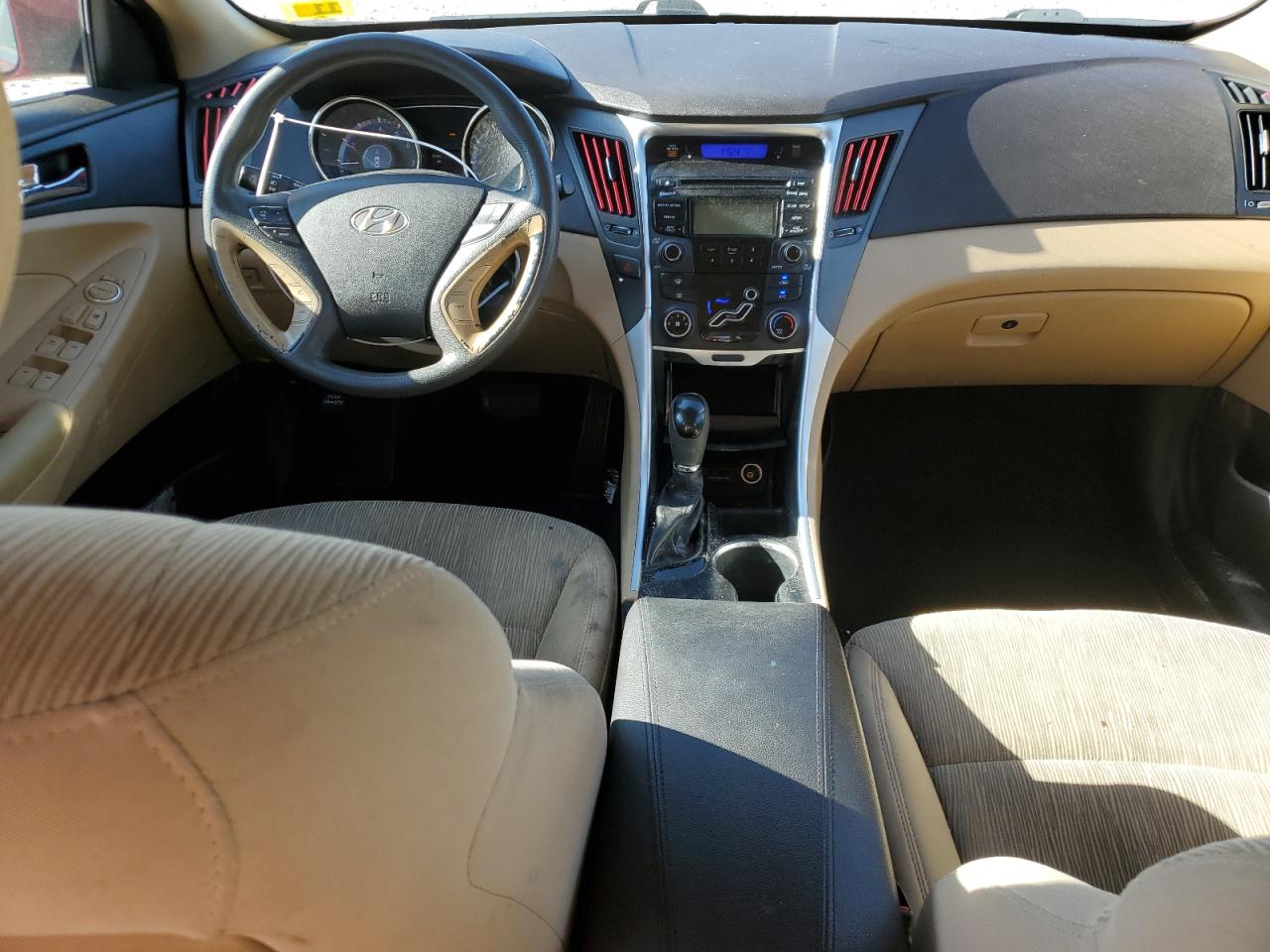 2012 Hyundai Sonata - Image 8