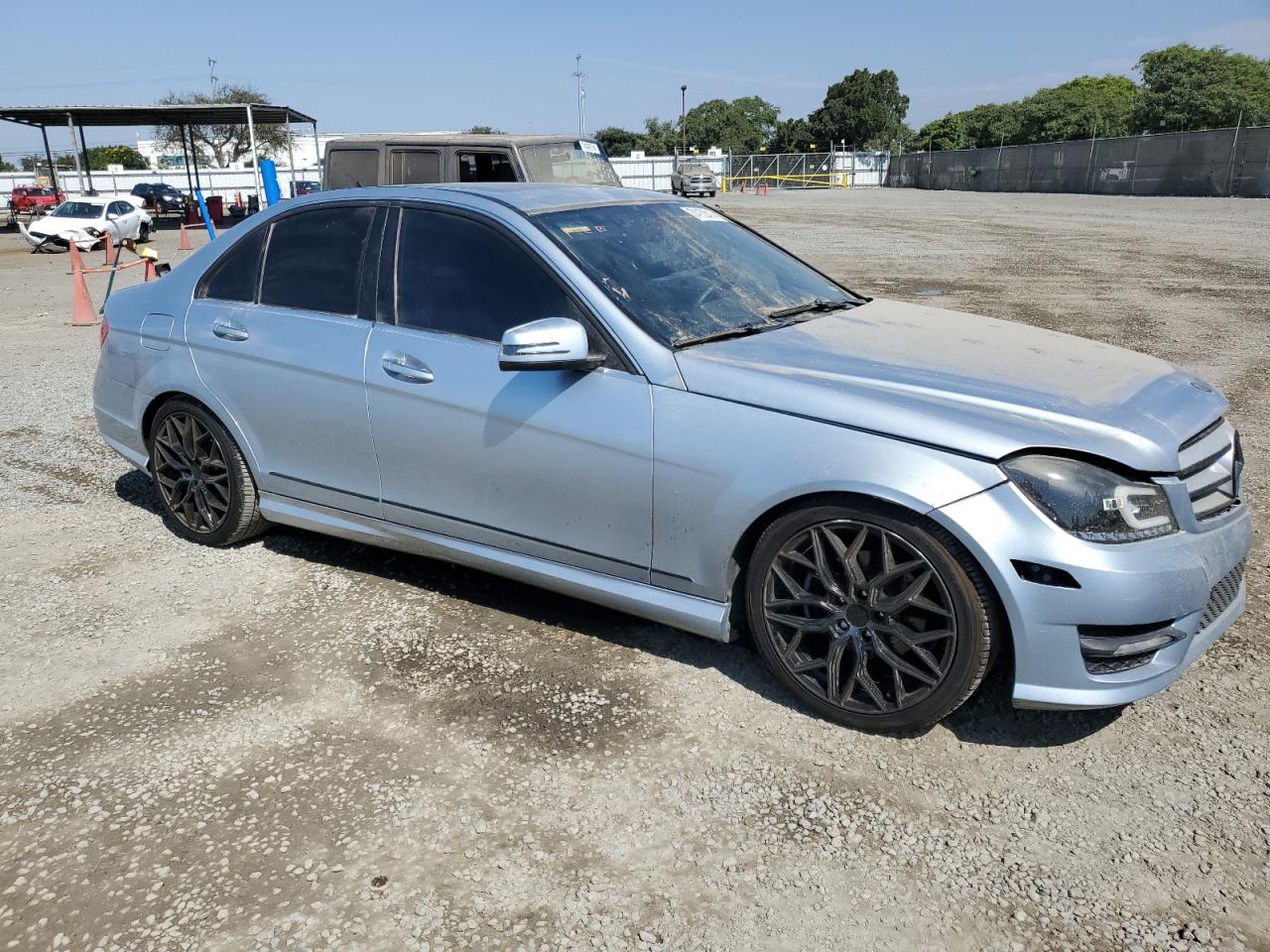 VIN WDDGF4HBXDR245759 2013 MERCEDES-BENZ C-CLASS no.4