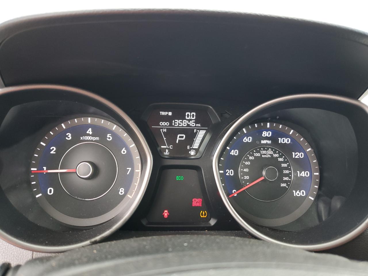 2012 Hyundai Elantra - Image 9