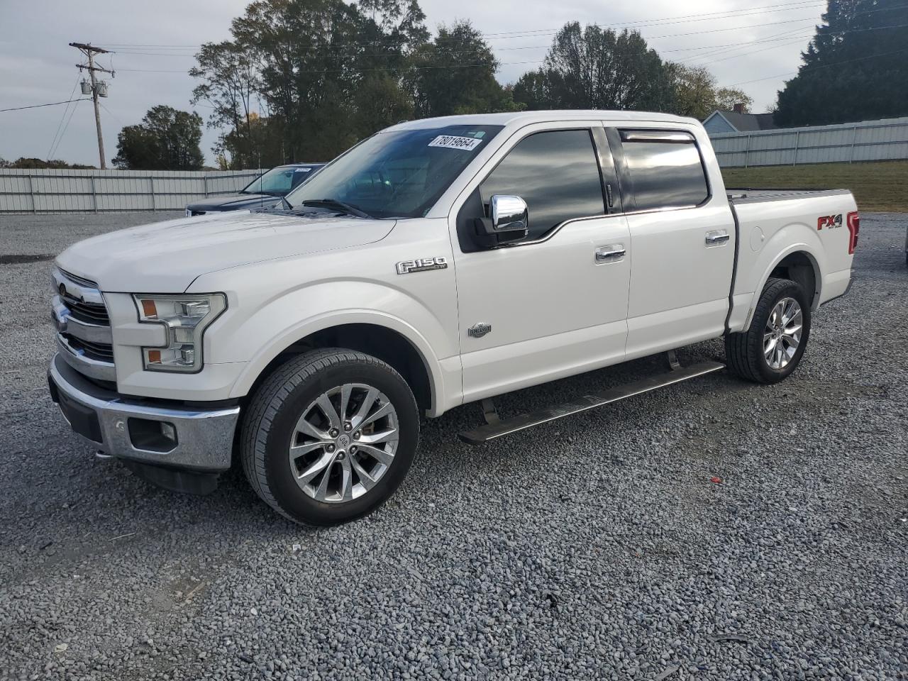 VIN 1FTEW1EF1FFB37610 2015 FORD F-150 no.1