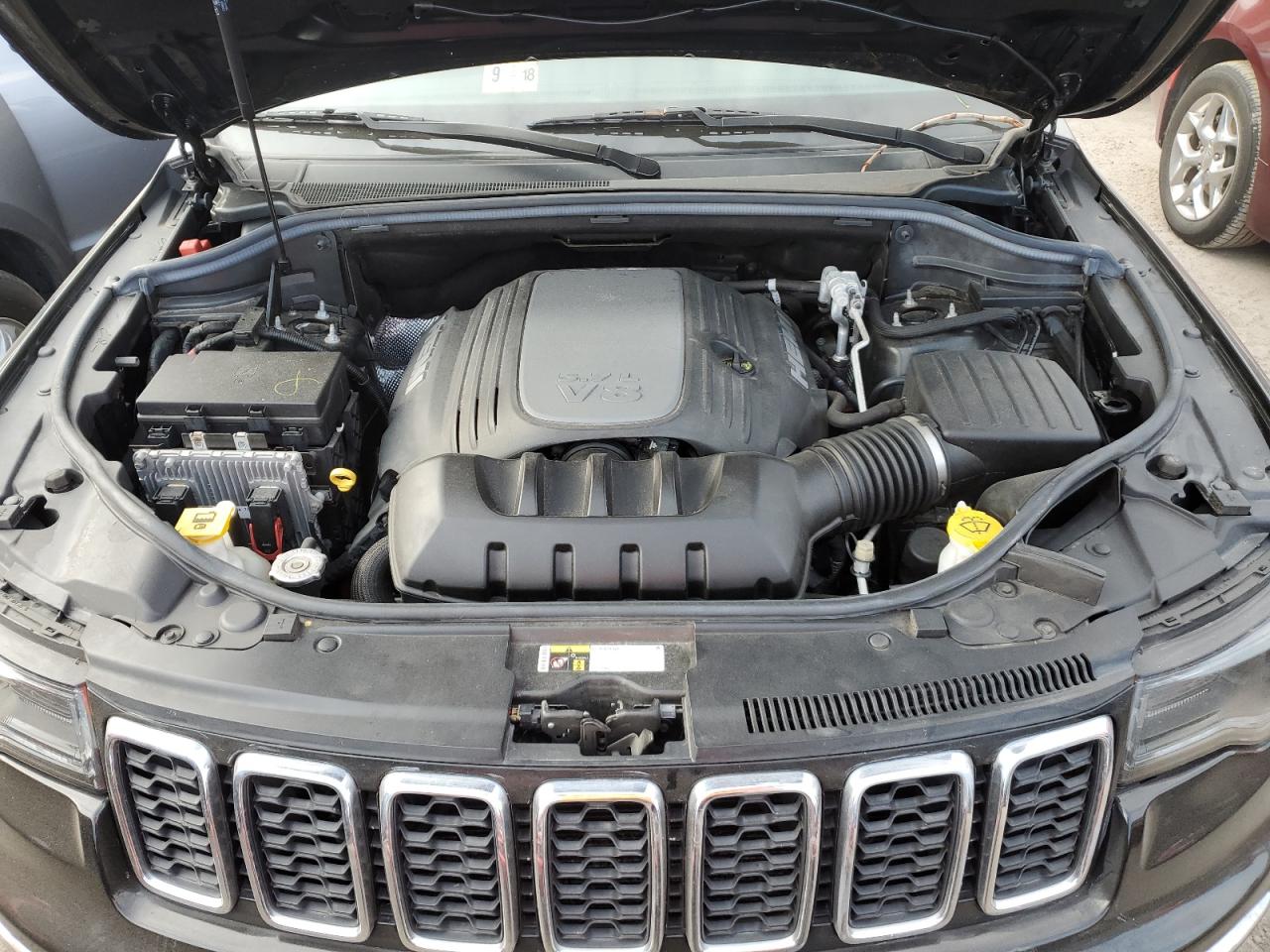 2017 Jeep Grand Cherokee - Image 12