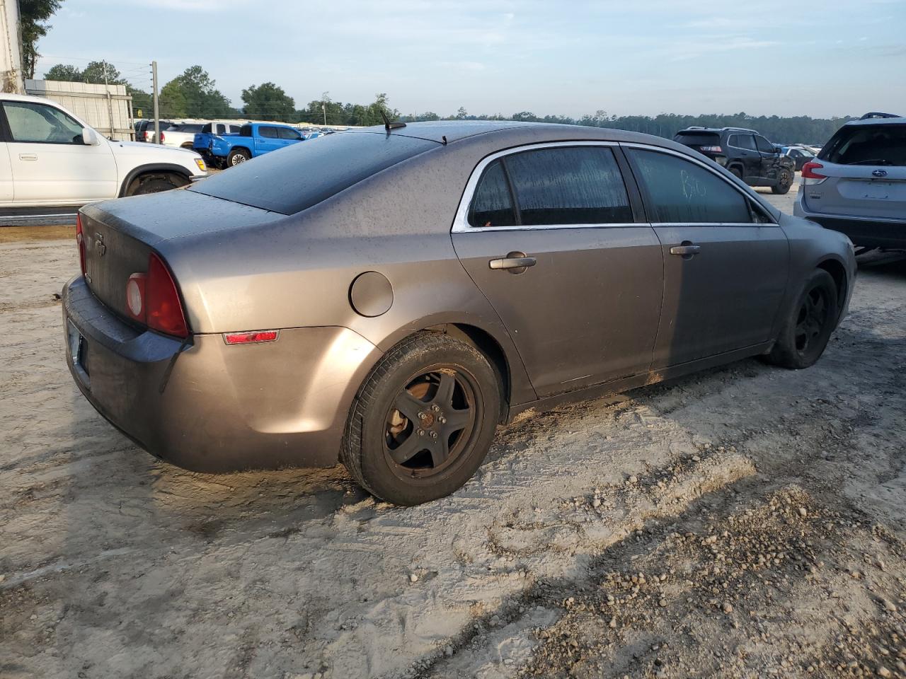 2011 Chevrolet Malibu - Image 3