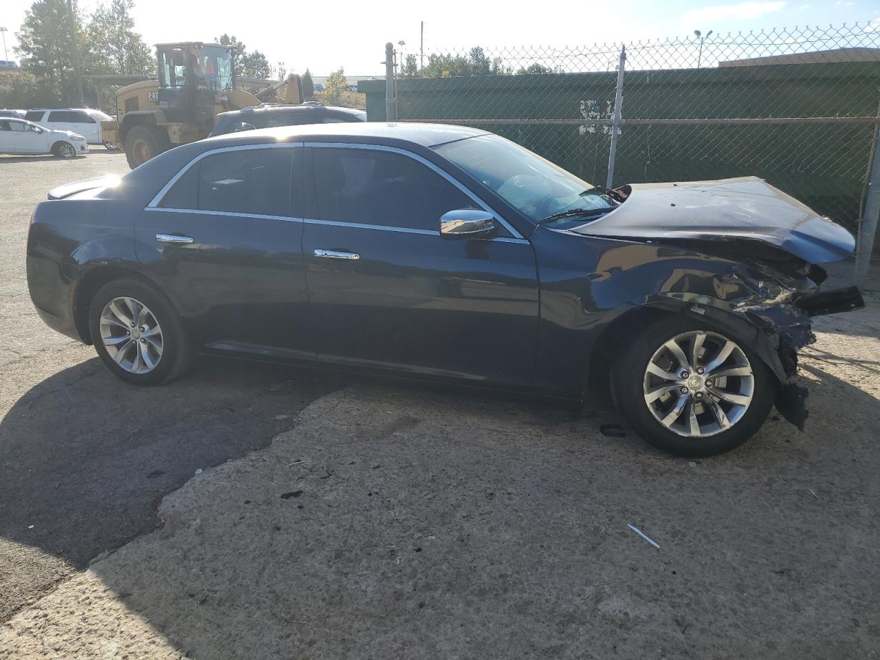 2016 Chrysler 300 - Image 4