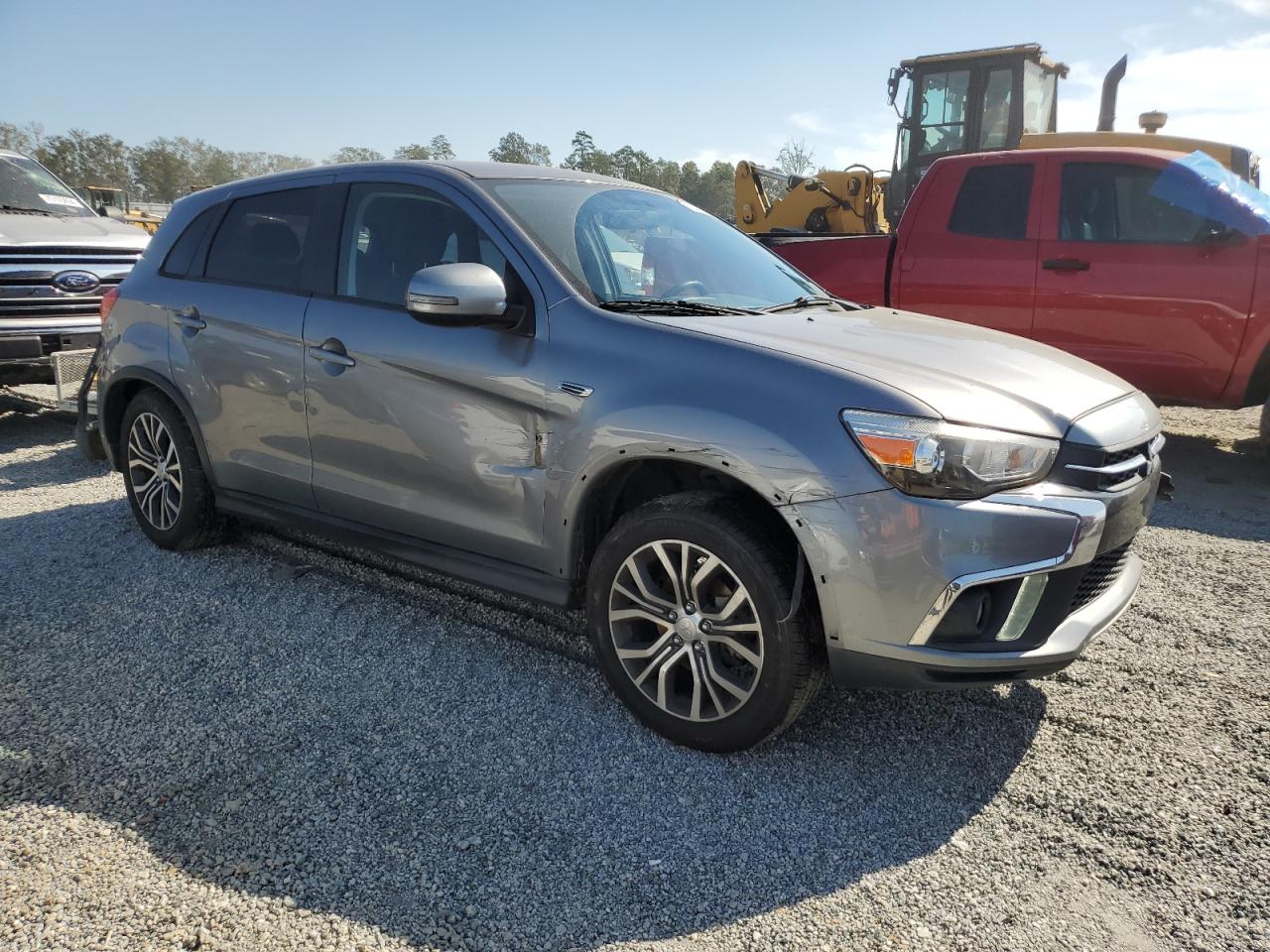 2019 Mitsubishi Outlander - Image 4