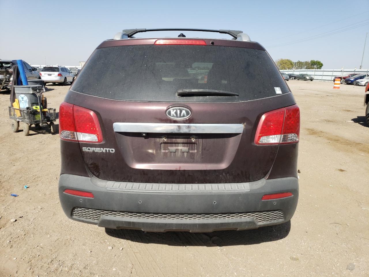 5XYKT3A6XCG239848 2012 Kia Sorento Base