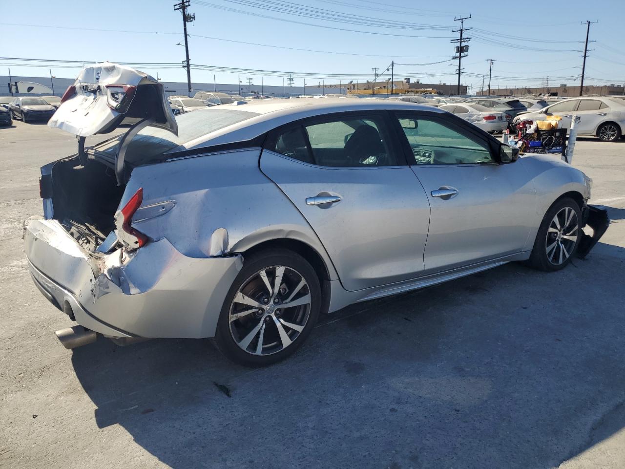 2016 Nissan Maxima - Image 3