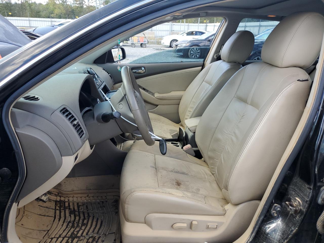 2010 Nissan Altima - Image 7