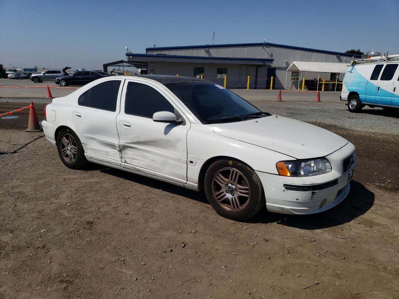 2005 Volvo S60 - Image 4