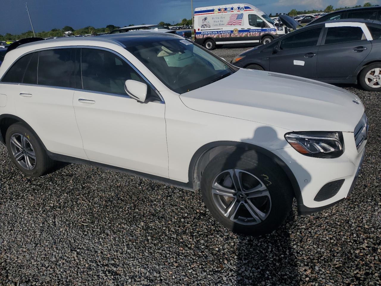 VIN WDC0G4JB1JV102747 2018 MERCEDES-BENZ GLC-CLASS no.4