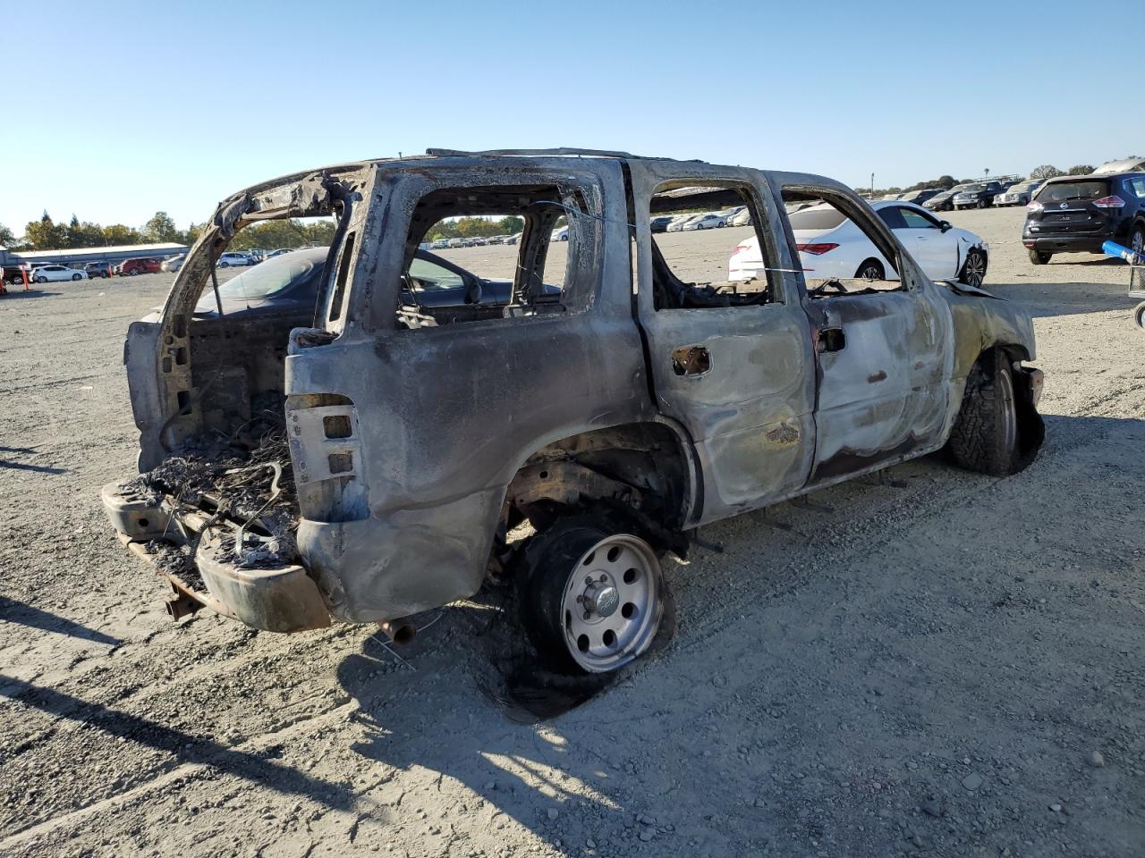 2005 Chevrolet Tahoe - Image 3