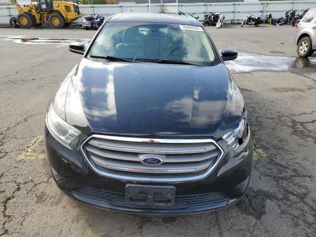  FORD TAURUS 2016 Черный