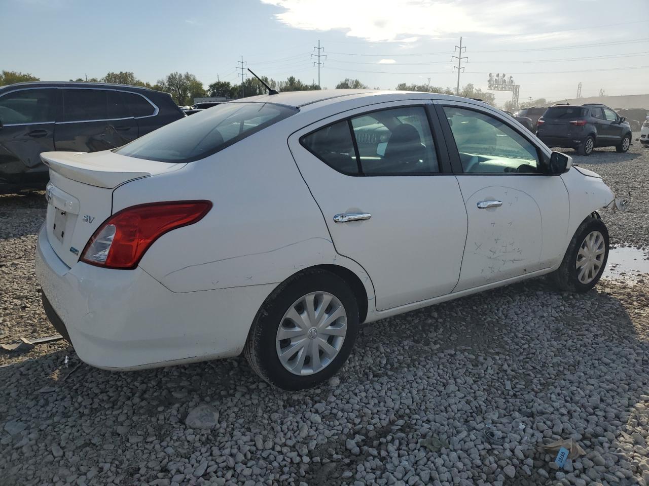 2016 Nissan Versa - Image 3