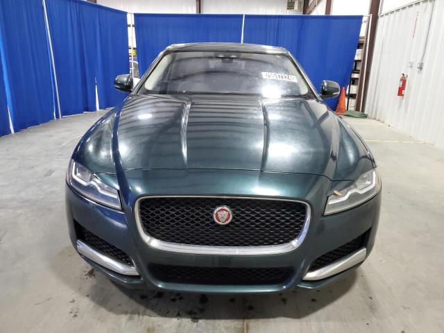 Седаны JAGUAR XF 2016 Зеленый