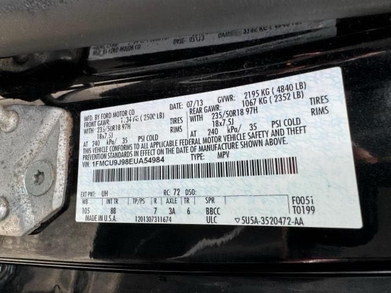 1FMCU9J98EUA54984 2014 Ford Escape Titanium