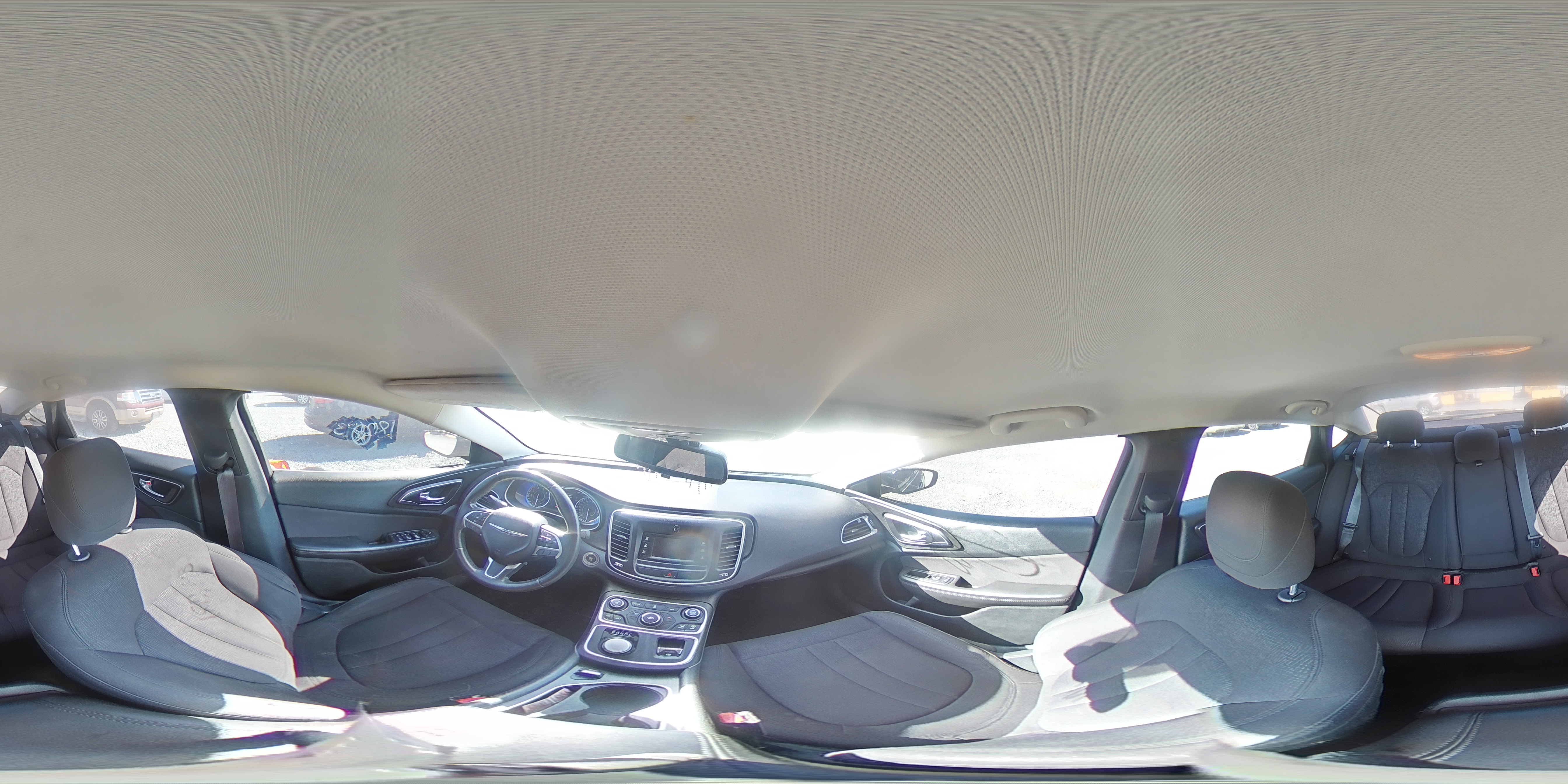 2015 Chrysler 200 - Image 13